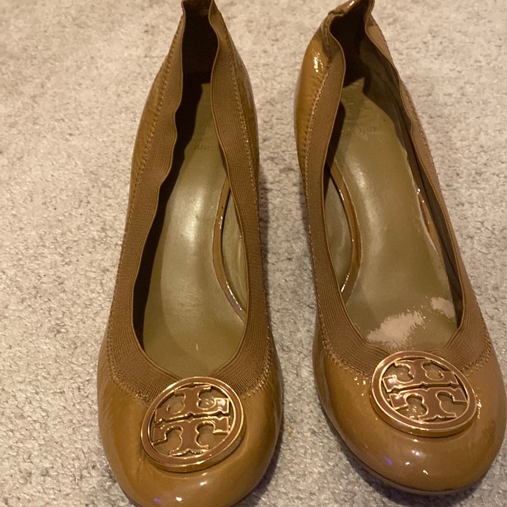 Camel colored Tory Burch Wedges, size 9